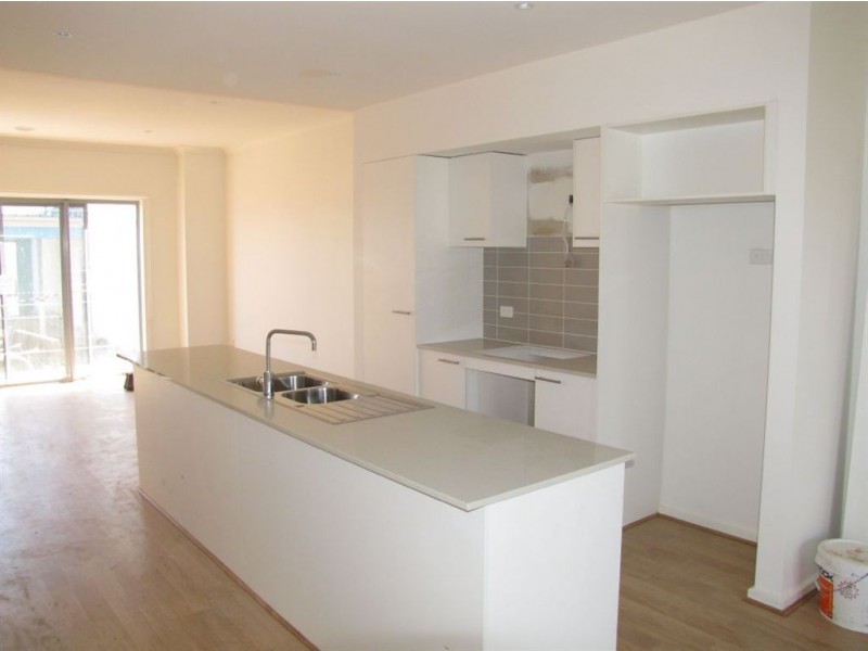 2/8 Moresby Court, Craigieburn VIC 3064