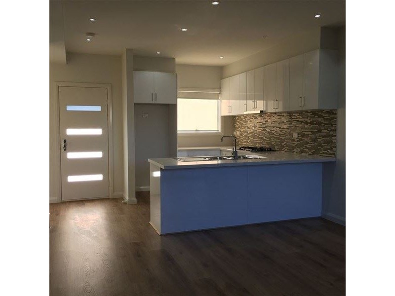 2/7 Poplar Street, Thomastown VIC 3074