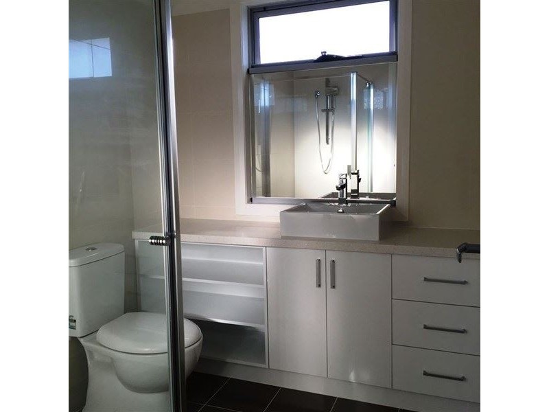 2/7 Poplar Street, Thomastown VIC 3074