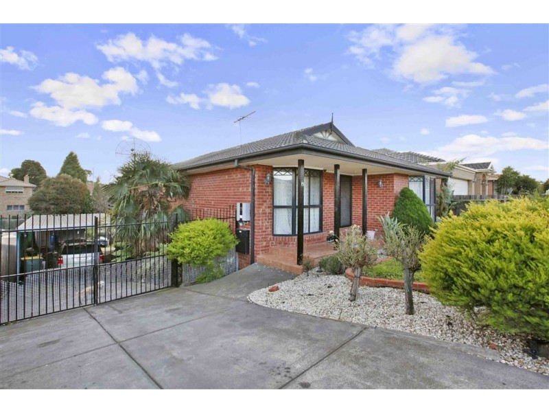 15 Ester Drive, Mill Park VIC 3082