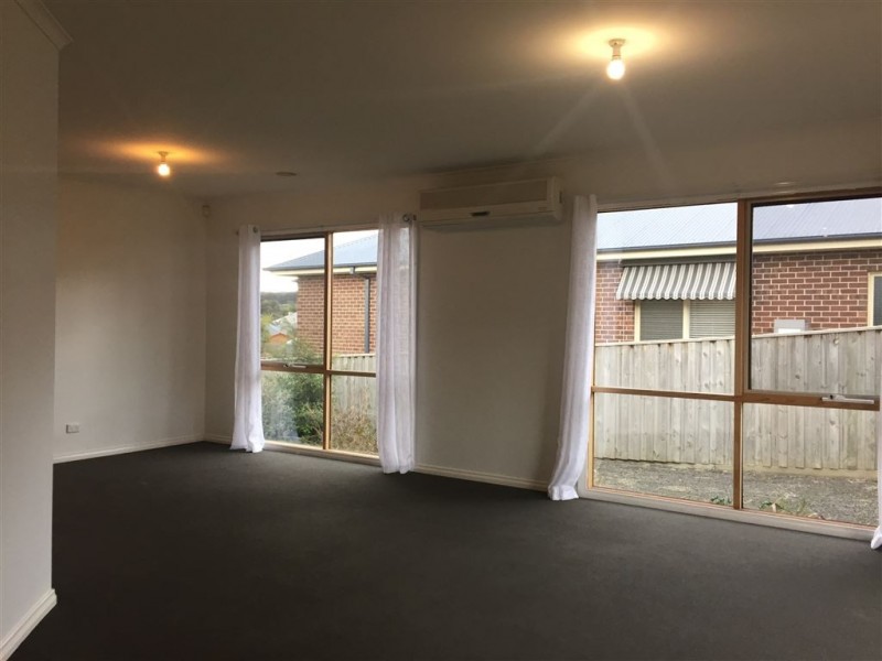 105 Brookwood Avenue, Doreen VIC 3754