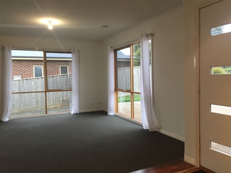 105 Brookwood Avenue, Doreen VIC 3754