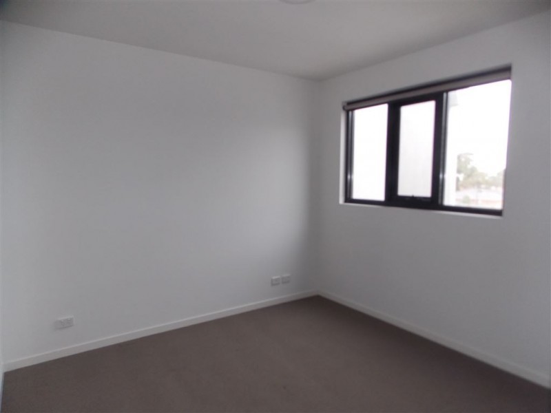 204/82 Epping Road, Epping VIC 3076