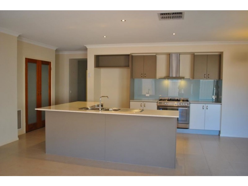 55 Bellini Way, Mernda VIC 3754