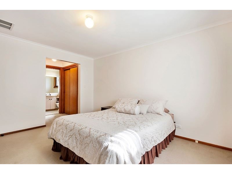 1 Asquith Court, Epping VIC 3076