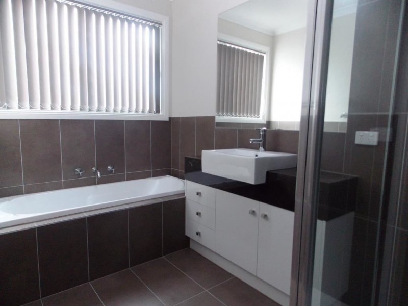 7 Knightsbridge Drive, Epping VIC 3076