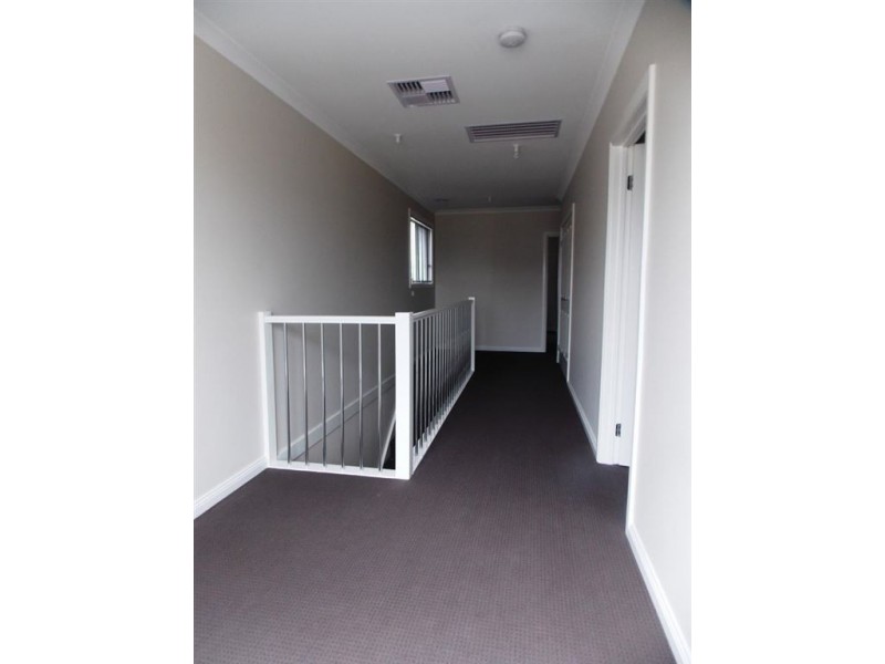 7 Knightsbridge Drive, Epping VIC 3076