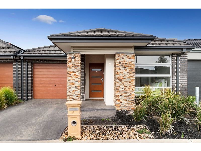 9 Muir Way, Mernda VIC 3754