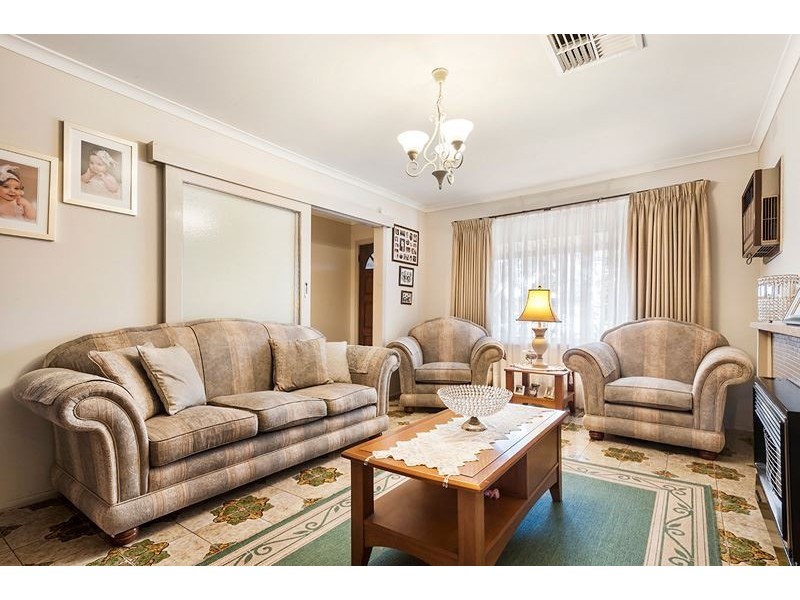 132 Dalton Road, Thomastown VIC 3074