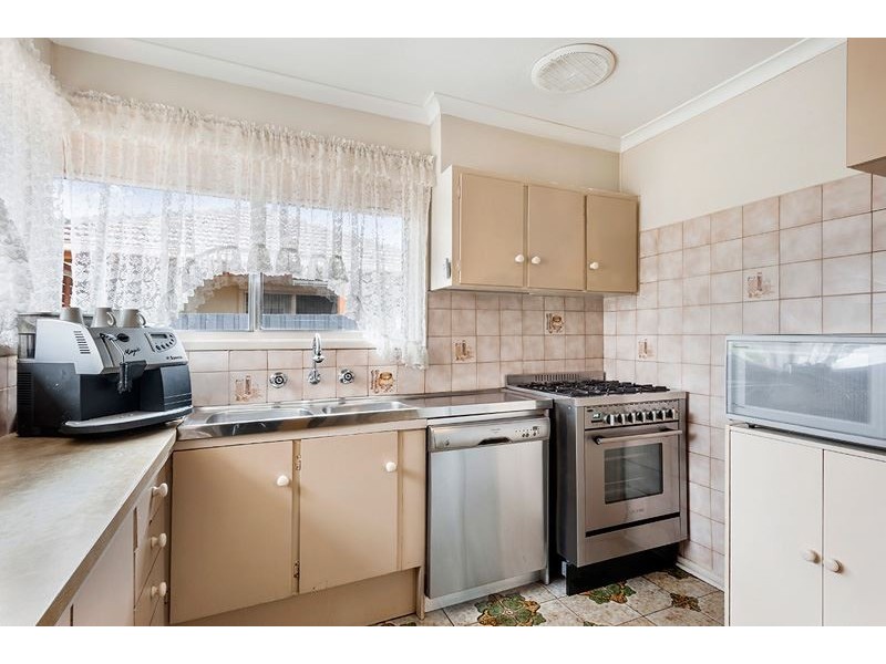 132 Dalton Road, Thomastown VIC 3074