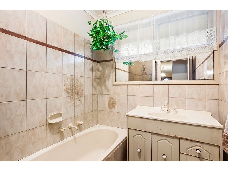 132 Dalton Road, Thomastown VIC 3074