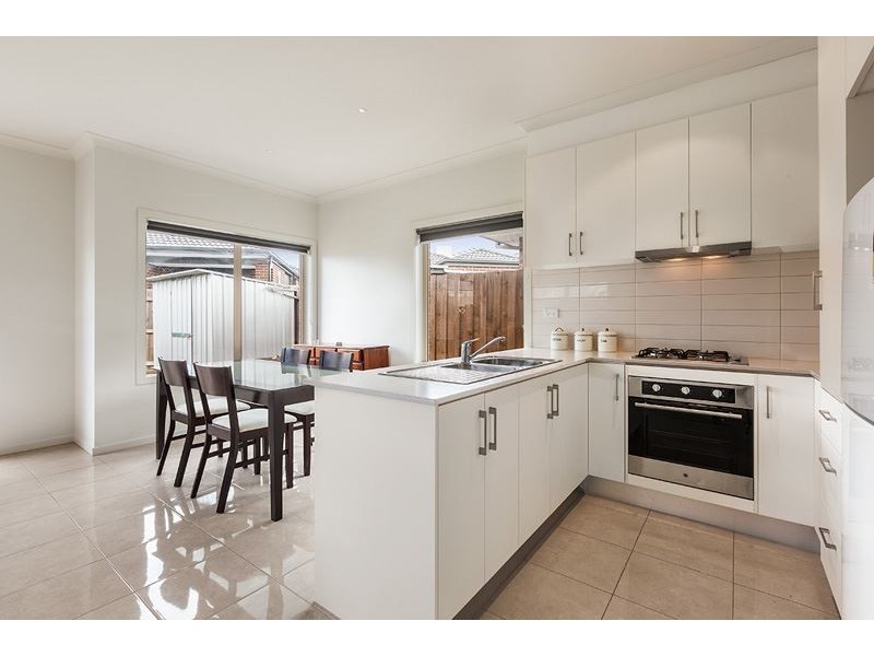 2/7 Rosamond Way, Epping VIC 3076