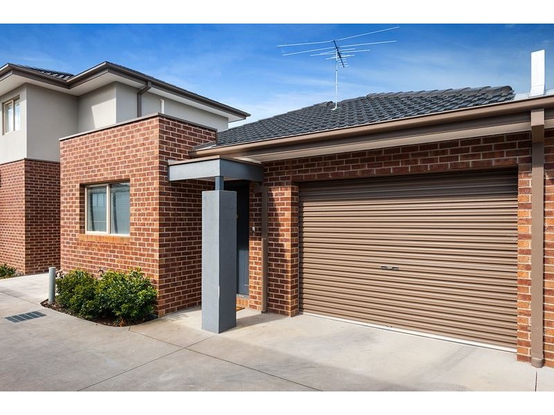 2/7 Rosamond Way, Epping VIC 3076