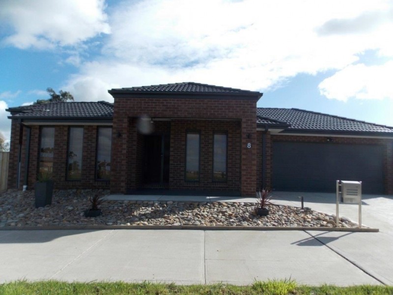 8 Wuchatsch Avenue, Epping VIC 3076