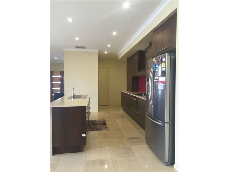 15 Muller Street, Epping VIC 3076