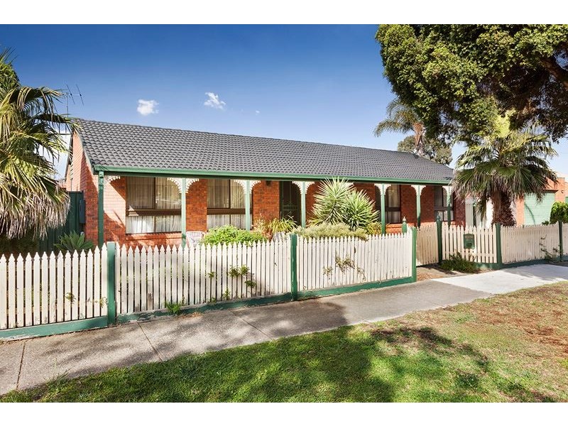 144 Roycroft Avenue, Mill Park VIC 3082