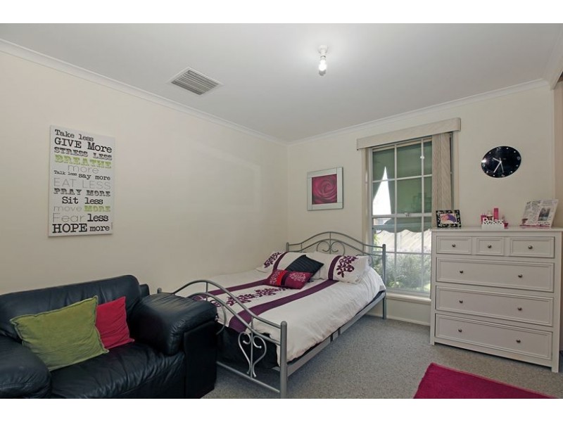 1 Swindon Court, Lalor VIC 3075