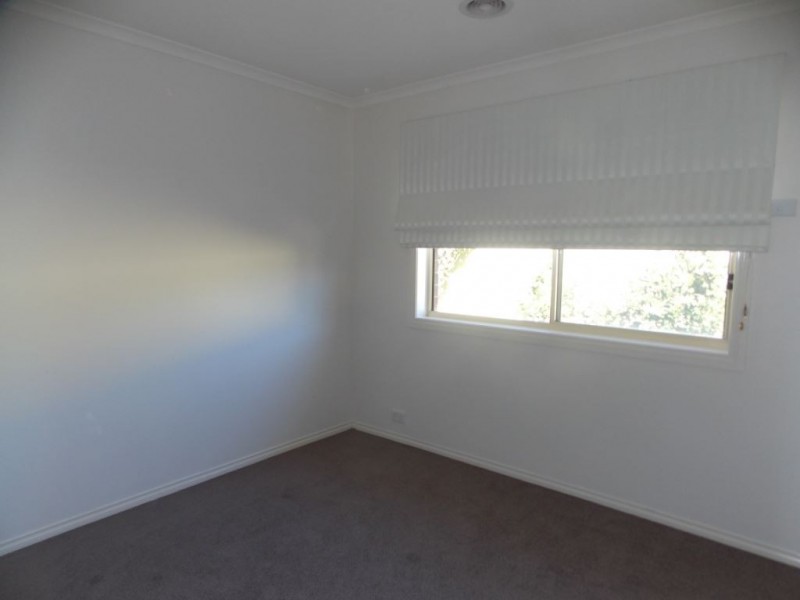 13 Cascade Crescent, Epping VIC 3076