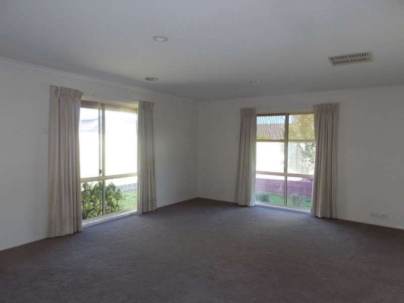 13 Cascade Crescent, Epping VIC 3076