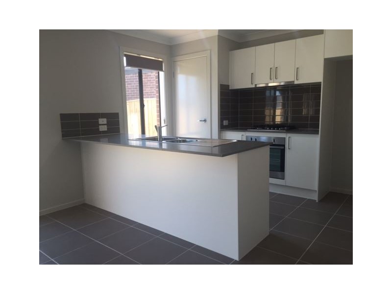 14 Cotswold Way, Mernda VIC 3754