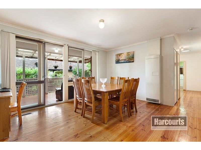 43 Buckmaster Drive, Mill Park VIC 3082