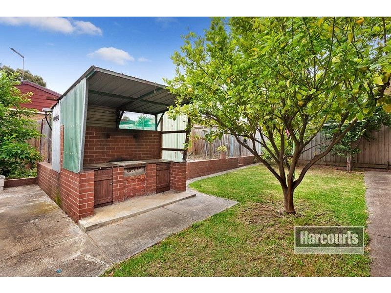 43 Buckmaster Drive, Mill Park VIC 3082
