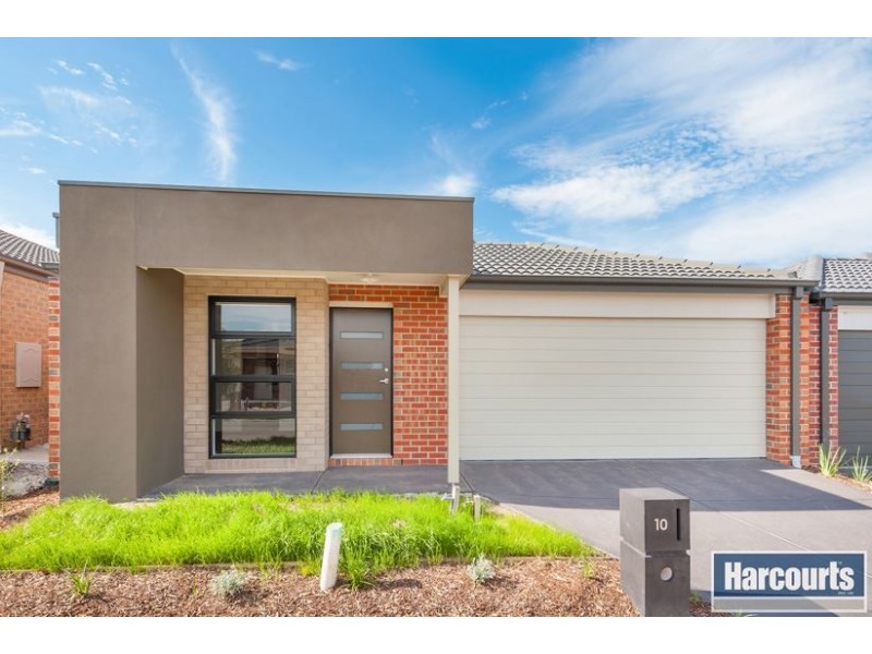 10 Turion Drive, Mickleham VIC 3064