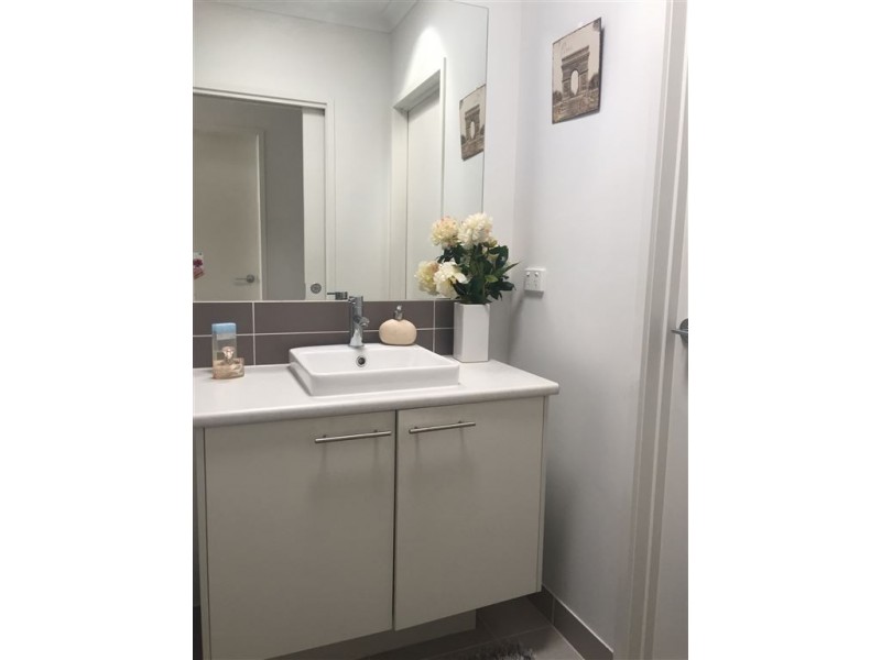 3 Rove Lane, Doreen VIC 3754