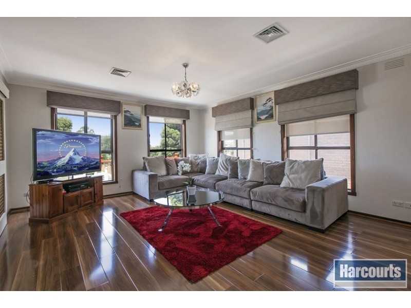 13 Columbia Road, Lalor VIC 3075