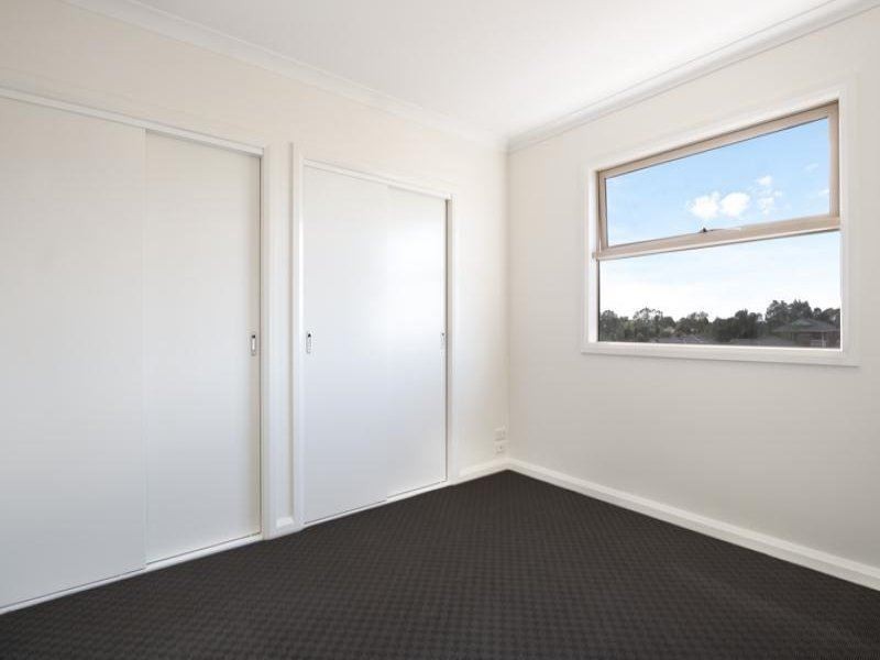 2/9 Houston Street, Epping VIC 3076