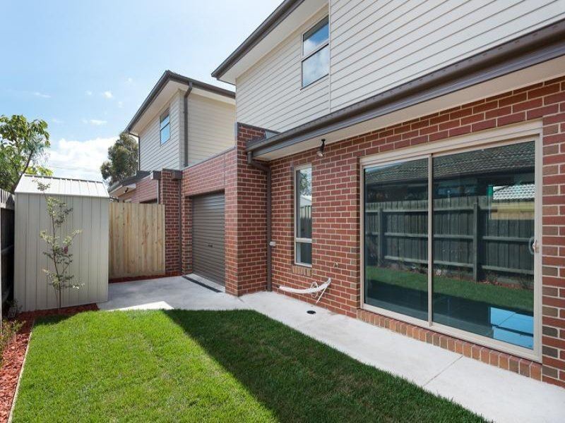 2/9 Houston Street, Epping VIC 3076