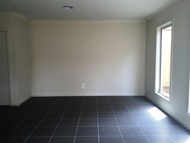18/3 Old Plenty Road, South Morang VIC 3752