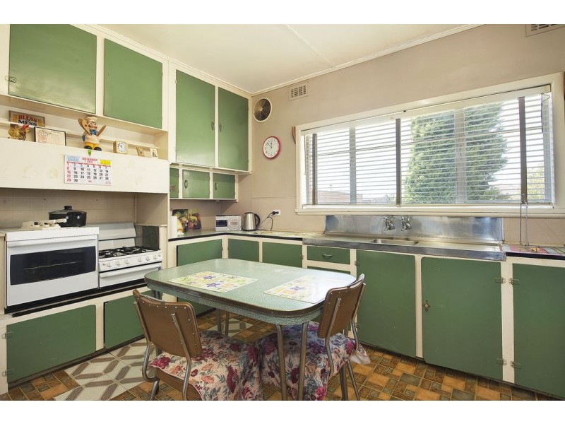 38 Macartney Street, Reservoir VIC 3073