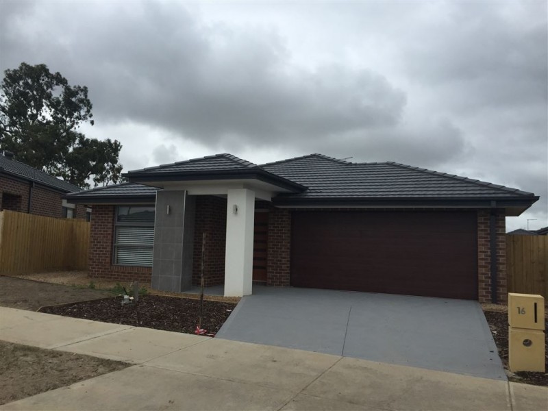16 Fossilstone Avenue, Doreen VIC 3754