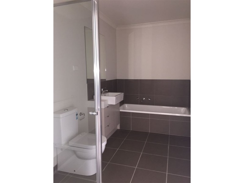 1/3 Old Plenty Road, South Morang VIC 3752