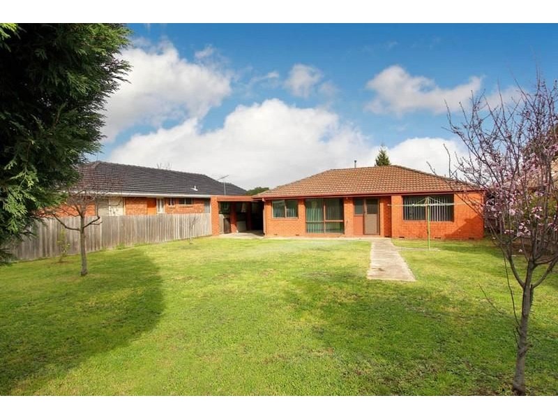 25 Sieben Close, Mill Park VIC 3082