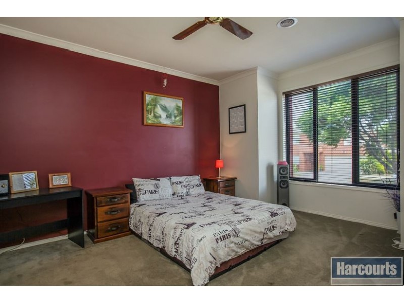 6 Claremont Place, Epping VIC 3076