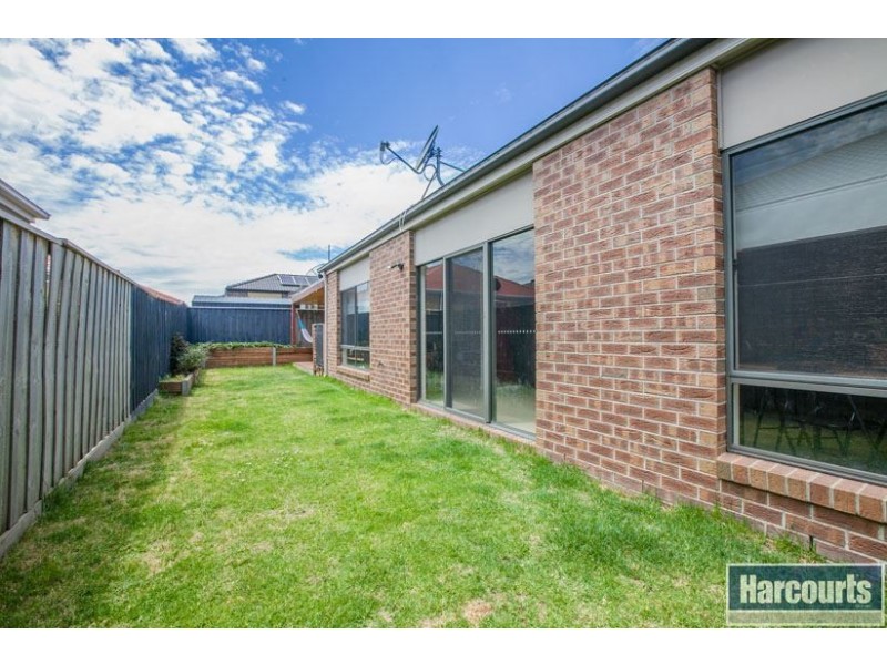 6 Claremont Place, Epping VIC 3076