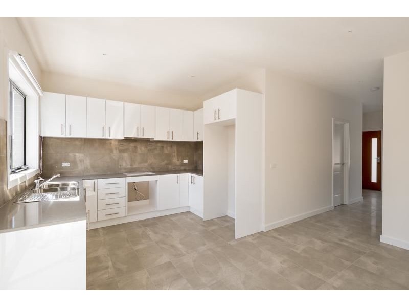8 Rosamond Way, Epping VIC 3076