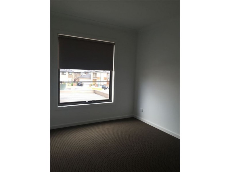 10/19 Positano Way, Lalor VIC 3075