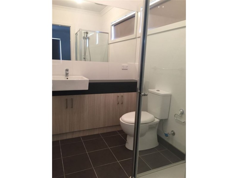 10/19 Positano Way, Lalor VIC 3075