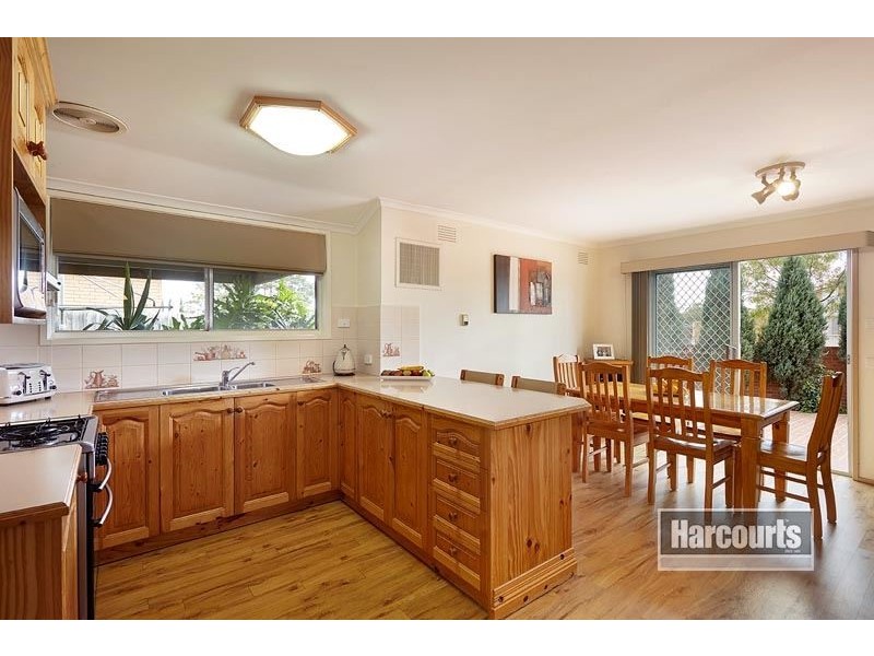 19 Casey Drive, Lalor VIC 3075