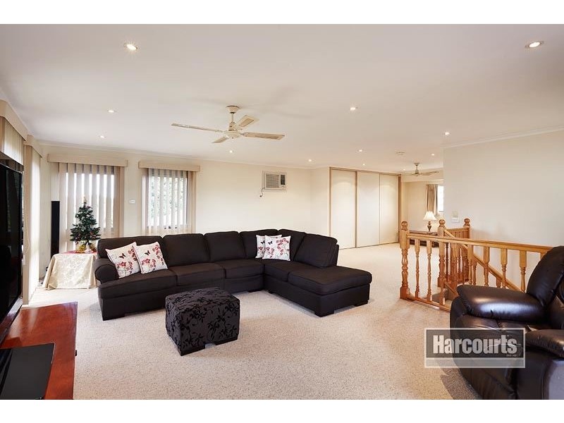 19 Casey Drive, Lalor VIC 3075