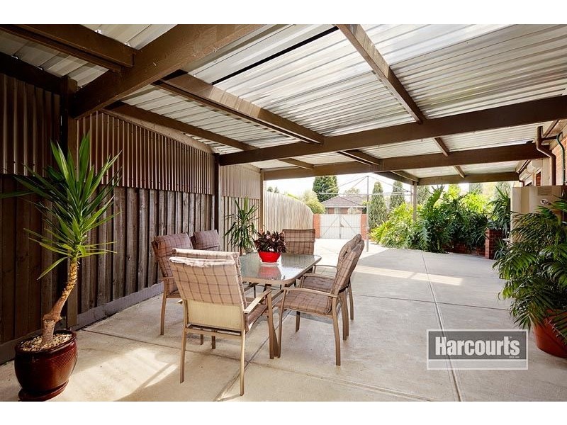 19 Casey Drive, Lalor VIC 3075