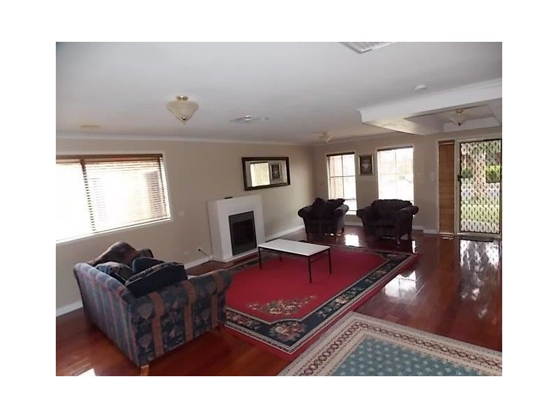 14 Sorrento Place, Epping VIC 3076