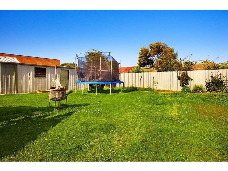 9 Lloyd Avenue, Epping VIC 3076