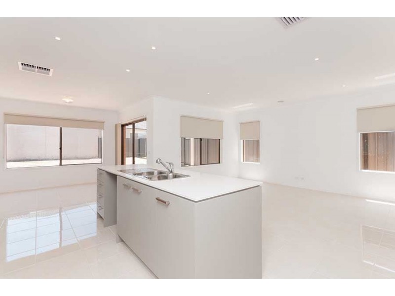 87 Serenity Way, Craigieburn VIC 3064