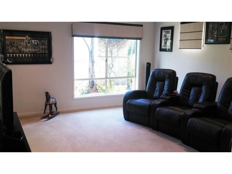 10 Norfolk Avenue, Epping VIC 3076