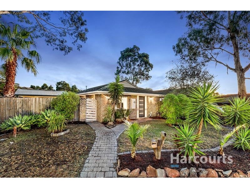19 Streeton Circuit, Mill Park VIC 3082