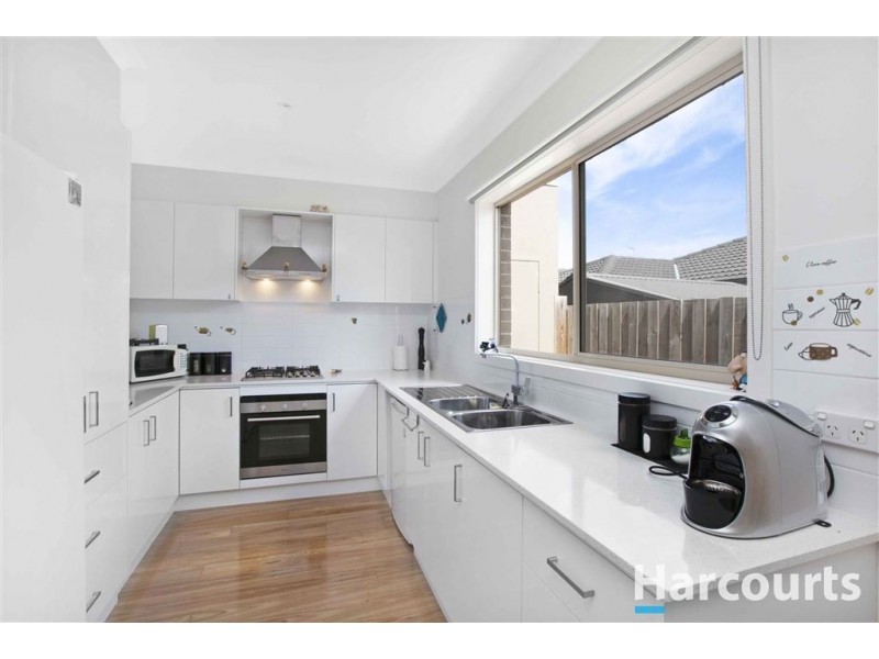 8/10 Garth Place, Epping VIC 3076